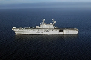 Amphibious Assault Ship USS Peleliu transits the Pacific Ocean Amphibious Assault Ship USS Peleliu transits the Pacific Ocean