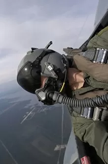 Images Dated 10th November 2004: Cockpit view of a pilot flying an F-15 Eagle