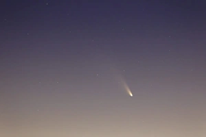 Comet Panstarrs at twilight, Buenos Aires, Argentina Comet Panstarrs at twilight, Buenos Aires, Argentina