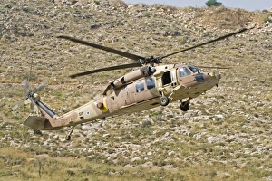 A UH-60L Yanshuf helicopter of the Israeli Air Force A UH-60L Yanshuf helicopter of the Israeli Air Force
