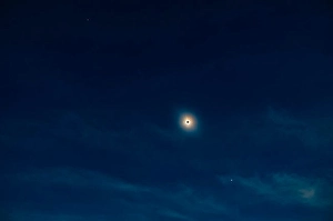 Space Science Images Prints: A wide-field view of the total eclipse of the Sun