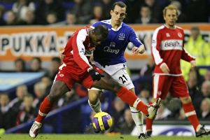 Everton v Middlesbrough George Boateng battles with Leon Osman Everton v Middlesbrough George Boateng battles with Leon Osman