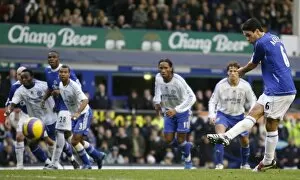 Images Dated 17th December 2006: Evertons Arteta scores a penalty against Chelsea during their English Premier League match in Liver