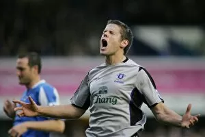 Images Dated 2nd November 2005: James Beattie