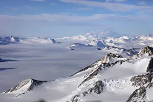 Aerial view of Transantarctic mountains, taken en route from the South Pole to Union Glacier Aerial view of Transantarctic mountains, taken en route from the South Pole to Union Glacier