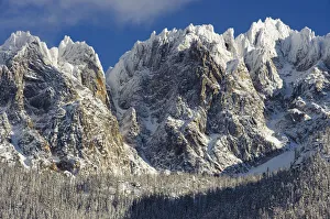 Kangaroo Ridge in the North Cascades, in winter, Okanogan National Forest, Washington Kangaroo Ridge in the North Cascades, in winter, Okanogan National Forest, Washington