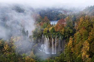 Veliki Prstavci waterfalls close to Gradinsko lake at dawn, Upper Lakes, Plitvice Lakes NP Veliki Prstavci waterfalls close to Gradinsko lake at dawn, Upper Lakes, Plitvice Lakes NP