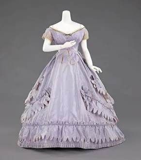 Images Dated 16th February 2021: Mid-19th Century Lilac Evening Dress Print