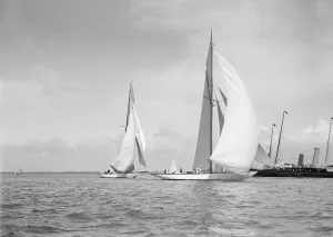 The 19-metre class Mariquita (C1) & Corona (C3) running with spinnakers up, 1911 The 19-metre class Mariquita (C1) & Corona (C3) running with spinnakers up, 1911
