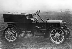 Black And White Automobile Images Prints: 1905 Ryknield. Creator: Unknown