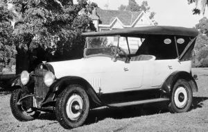Black And White Classic Cars Prints: 1920 Studebaker Big Six. Creator: Unknown