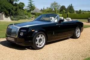 Luxury Convertible Cars Prints: 2009 Rolls Royce Phantom Drophead Coupe
