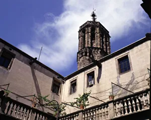 Ornate Architecture Prints: 2685109