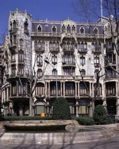 Historic Cityscape Images Prints: 2686287