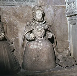 Alabaster statue of Queen Elizabeth I, 16th century Alabaster statue of Queen Elizabeth I, 16th century