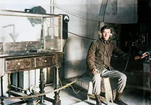 Bain News Service Images Prints: Bermocchi & his wireless iconograph, between c1910 and c1915. Creator: Bain News Service