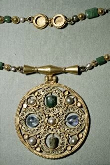 Asyut Collection: Byzantine Gold treasure from Assiut or Antinoe, Egypt, 600