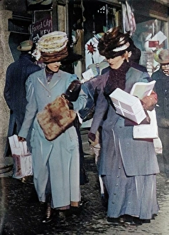 Vintage Christmas Shopping Prints: Christmas shoppers, between c1910 and c1915. Creator: Bain News Service