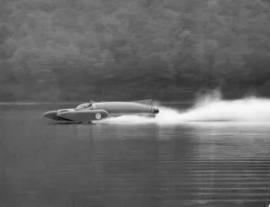 Donald Campbell Prints: Donald Campbell in Bluebird K7, Coniston Water Print 1958