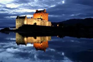 Images Dated 6th September 2006: Eilean Donan Castle, Highland, Scotland