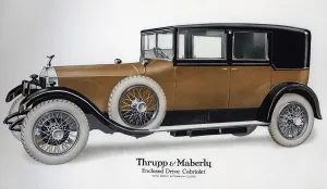 Enclosed drive Rolls-Royce cabriolet with extension closed, c1910-1929(?) Enclosed drive Rolls-Royce cabriolet with extension closed, c1910-1929(?)
