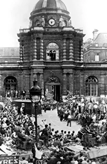 Paris Liberation 1944 Prints: Evacuation of German wounded after the surrender of the Senate