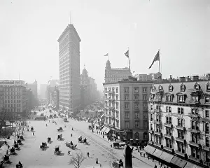 Flatiron Building NYC Prints: Flatiron Building, New York, N.Y. between 1902 and 1910. Creator: Unknown