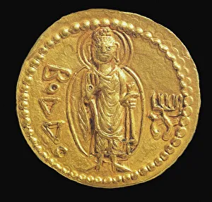 Images Dated 2022 February: Kushan Gold Coin Print (127-150 AD)