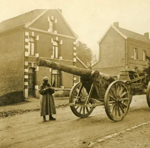 French Military Equipment Prints: Heavy artillery, c1914-c1918