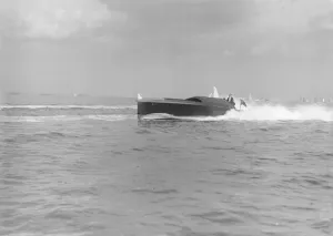 Vintage Air Transport Prints: The hydroplane Maple Leaf IV, 1913. Creator: Kirk & Sons of Cowes