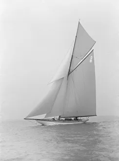 The Lady Anne sailing close-hauled, 1914. Creator: Kirk & Sons of Cowes The Lady Anne sailing close-hauled, 1914. Creator: Kirk & Sons of Cowes
