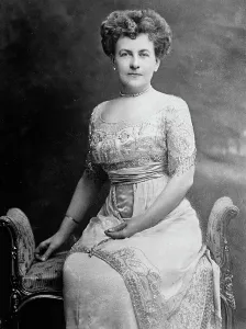 US Historical Photographs Prints: Mrs. Clinton Backus, between c1910 and c1915. Creator: Bain News Service