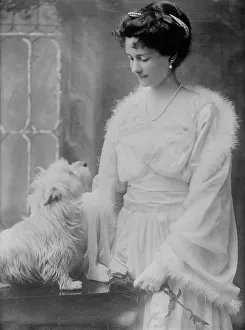 Bain News Service Photographs Prints: Mrs. Wm. Phillips, between c1910 and c1915. Creator: Bain News Service