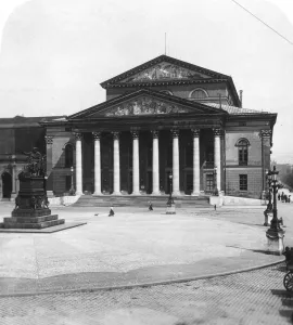 National Theatre, Munich, Germany, c1900.Artist: Wurthle & Sons National Theatre, Munich, Germany, c1900.Artist: Wurthle & Sons