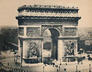 Paris Arc De Triomphe Prints: Paris. - L Arc De Triomphe. - LL, c1910. Creator: Unknown