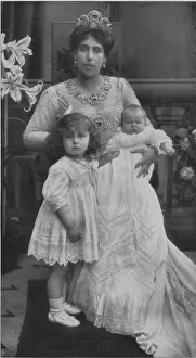 Princess Victoria Melita of Saxe-Coburg and Gotha with her daughters Maria and Kira, c. 1907 Princess Victoria Melita of Saxe-Coburg and Gotha with her daughters Maria and Kira, c. 1907