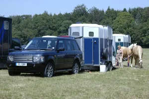 Range Rover with horse box at 2006 New Forest Show. Creator: Unknown Range Rover with horse box at 2006 New Forest Show. Creator: Unknown