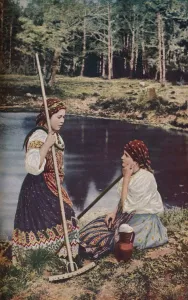 Female Friendship In Nature Prints: Russia, c1930s
