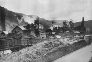The scene of the Coal Strike: A typical South Wales coat mine, 1915 The scene of the Coal Strike: A typical South Wales coat mine, 1915