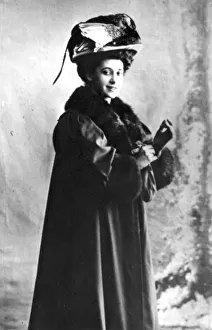Tamara Karsavina, Russian ballerina, 1900s or 1910s Tamara Karsavina, Russian ballerina, 1900s or 1910s