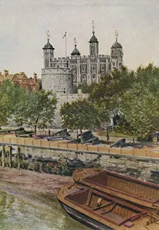 Wonderful London Images Prints: The Tower of London, c1935. Creator: Unknown