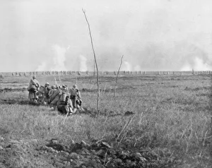 World War I Trench Warfare Prints: Troops attacking enemy trenches, Chemin des Dames, France, First World War, 5 May 1917
