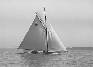 The Truant sailing close-hauled, July 1912. Creator: Kirk & Sons of Cowes The Truant sailing close-hauled, July 1912. Creator: Kirk & Sons of Cowes