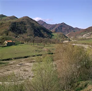 Tuscany Nature Photography Prints: The upper Tiber valley