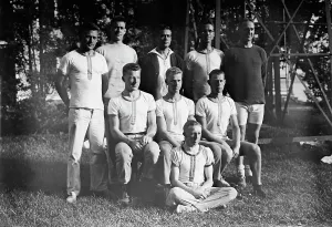 Early 20th Century Education Prints: Yale 2d Varsity 8, between c1910 and c1915. Creator: Bain News Service