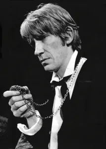 British Theatre History Prints: David Warner as Hamlet
