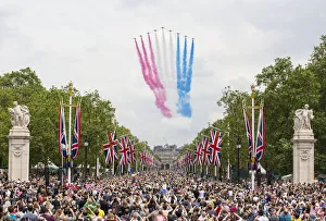 31 Aircraft mark The Queenas 90th Birthday with flypast 31 Aircraft mark The Queenas 90th Birthday with flypast