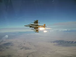 Images Dated 17th December 2006: Harrier GR9 Fires Flares Over Afghanistan