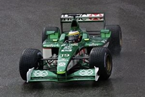 Images Dated 1st September 2001: 2001 Belgian Grand Prix - Saturday Qualifying Spa - Francorchamps, Belgium