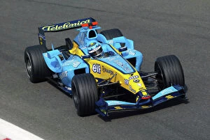 Images Dated 2nd September 2004: 2004 Formula One Testing Monza, Italy. 1st September 2004. Jarno Trulli, Renault R24, action